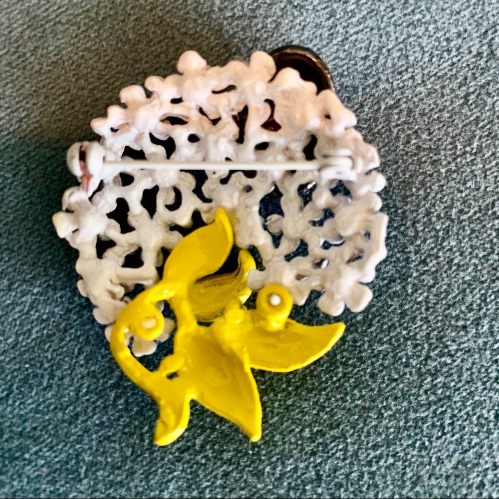 Vintage Ladybug Floral Brooch - Picture 6 of 7
